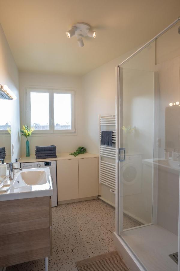 Tours Centre - Proche Gare - Parking Velo - Balcon - Arrivee Autonome Apartment Exterior photo